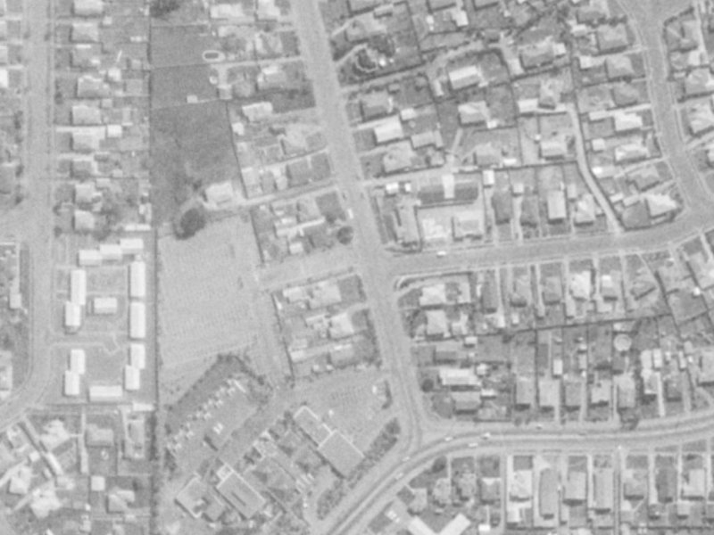 82 Cuffs Road from the air, 1975-1979