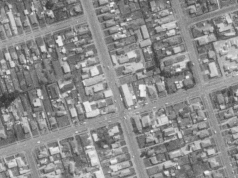 87 Estuary Road from the air, 1975-1979