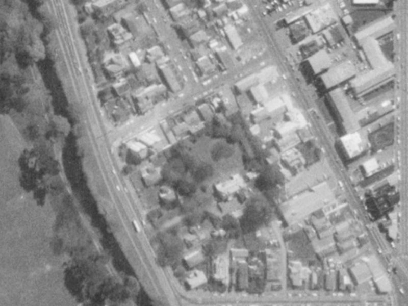137 Victoria Street from the air, 1975-1979