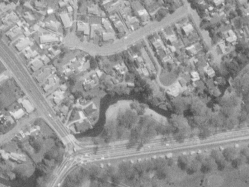 16 Desmond Street from the air, 1975-1979