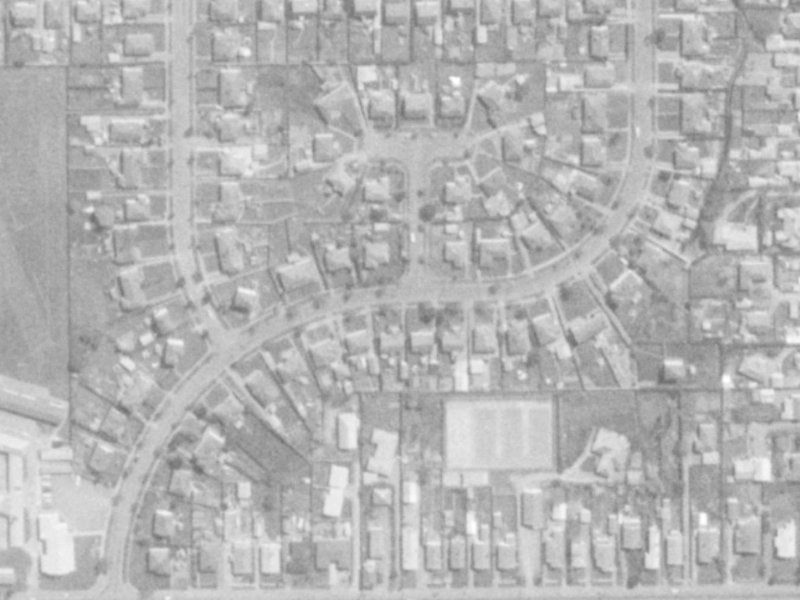 Rowcliffe Crescent from the air, 1975-1979