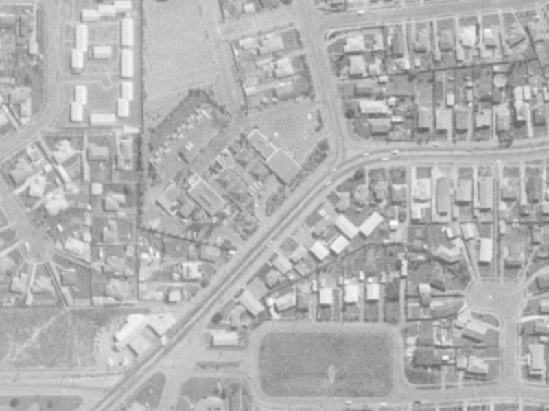 51 Pages Road from the air, 1975-1979