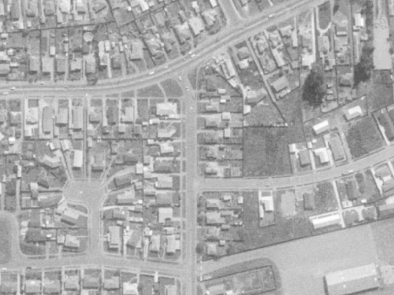 13 Kearneys Road from the air, 1975-1979