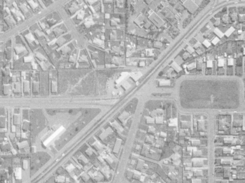 37 Pages Road from the air, 1975-1979
