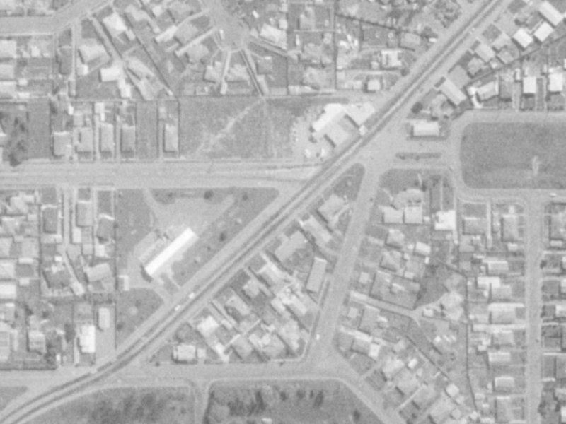 14 Pages Road from the air, 1975-1979