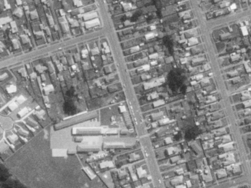 152 Estuary Road from the air, 1975-1979