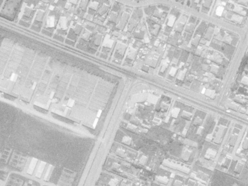 216 Racecourse Road from the air, 1975-1979