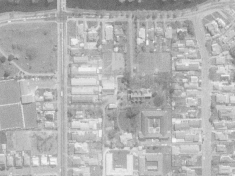 20A Lychgate Close from the air, 1975-1979
