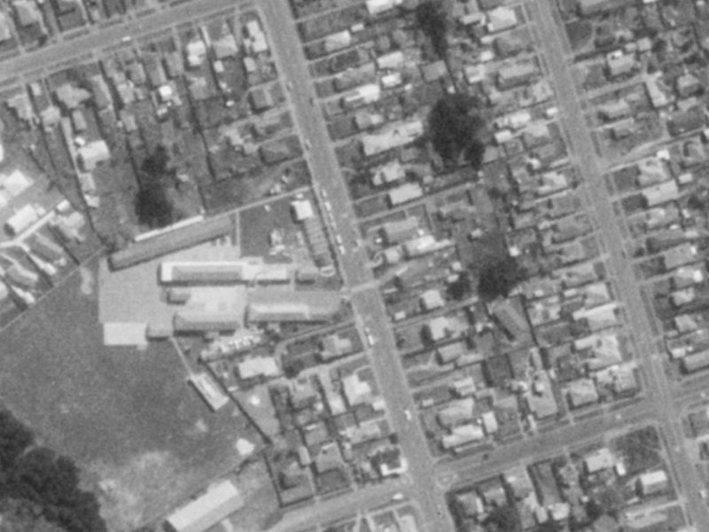 169 Estuary Road from the air, 1975-1979