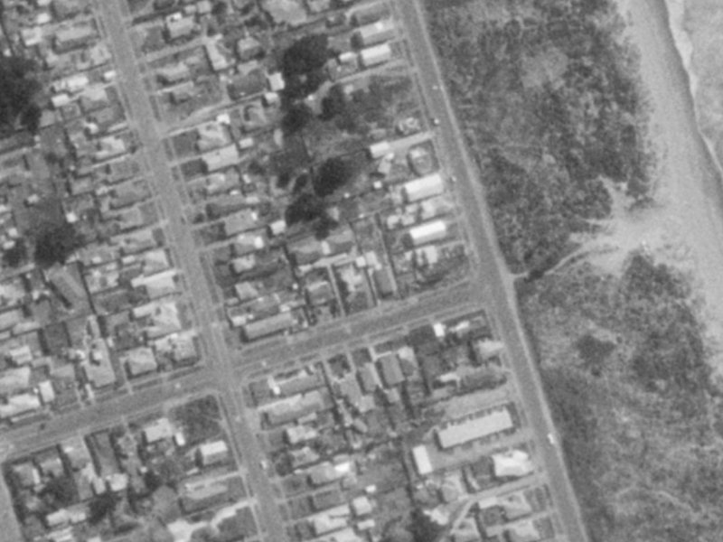 4 Beatty Street from the air, 1975-1979
