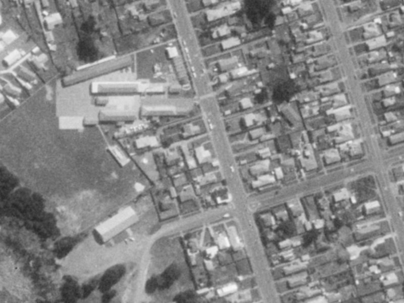 180 Estuary Road from the air, 1975-1979