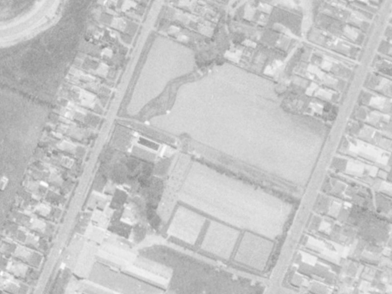 14 Villa Gr from the air, 1975-1979