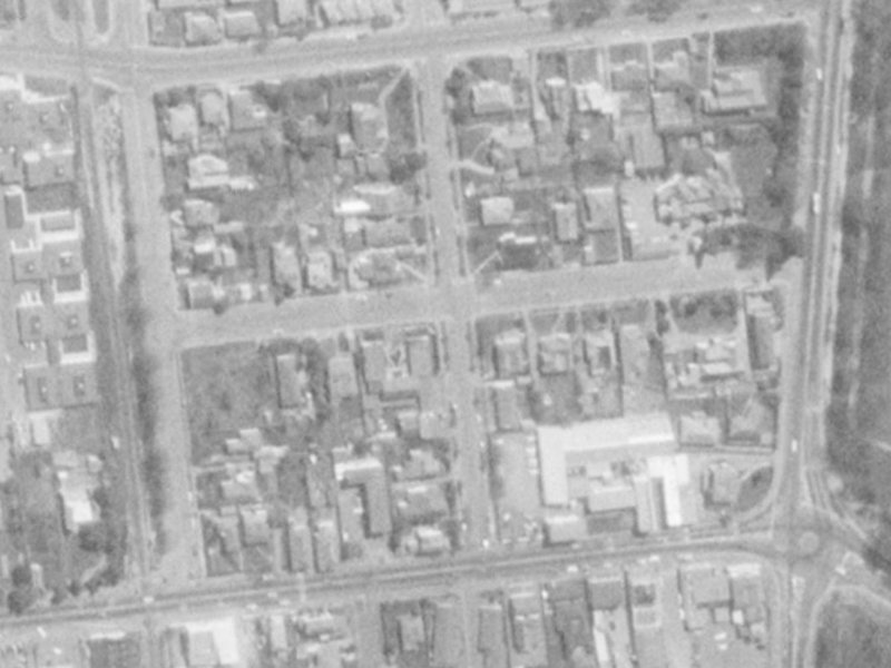 13 Darvel Street from the air, 1975-1979