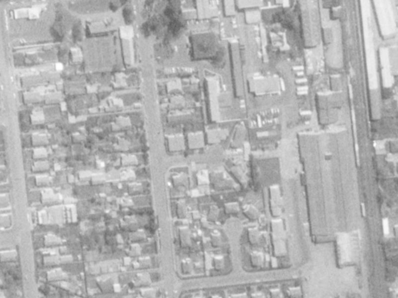 4 Kipax Place from the air, 1975-1979