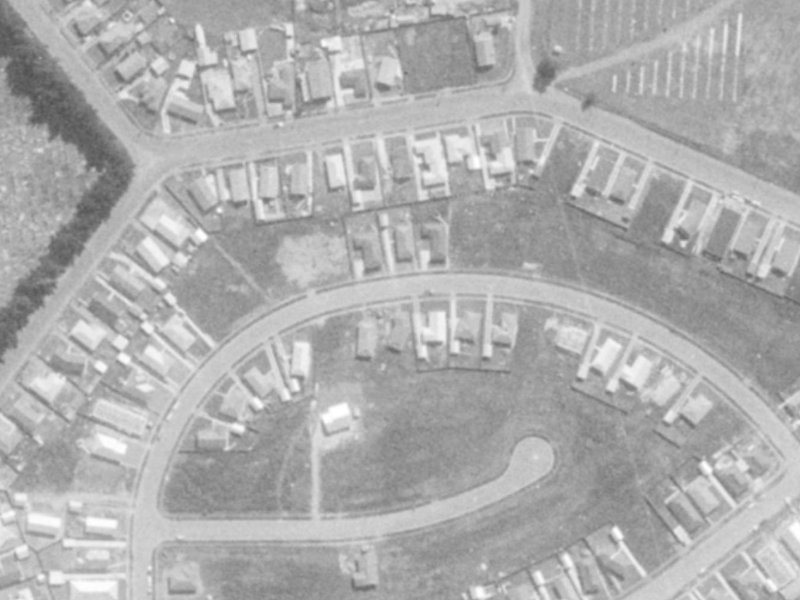 22 Kuaka Crescent from the air, 1975-1979