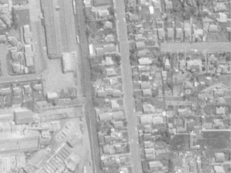 31 Oakford Close from the air, 1975-1979