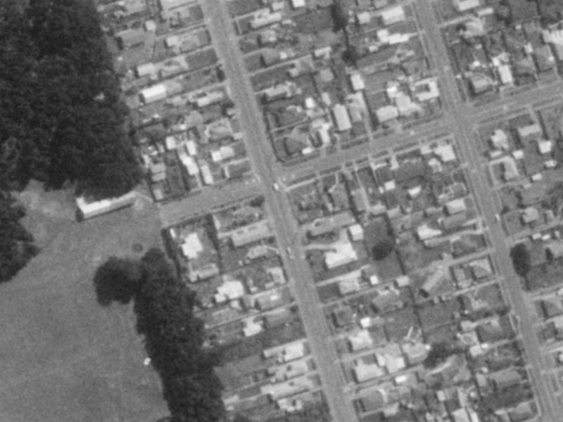 284B Estuary Road from the air, 1975-1979