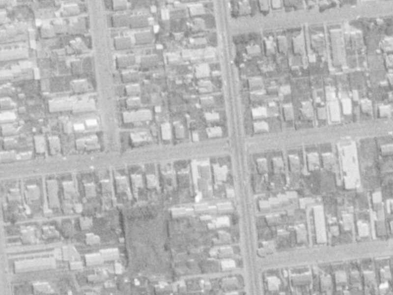 25 Peverel Street from the air, 1975-1979