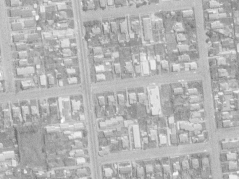 17 Peverel Street from the air, 1975-1979