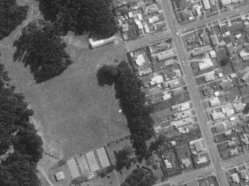288 Estuary Road from the air, 1975-1979