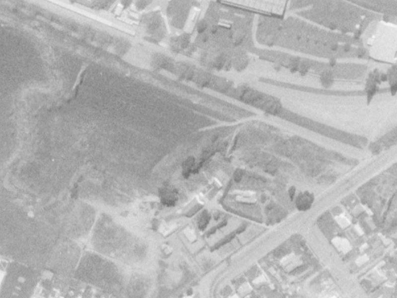10 Showgate Avenue from the air, 1975-1979