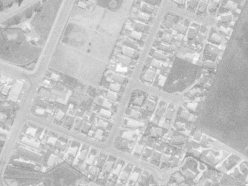 9 Cheyenne Street from the air, 1975-1979
