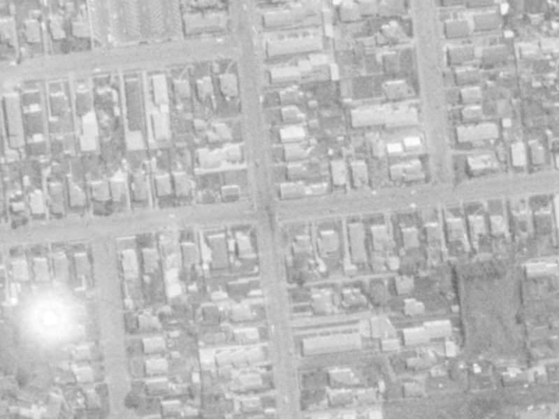 37–51 Peverel Street from the air, 1975-1979