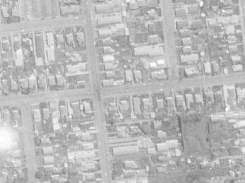 51B Peverel Street from the air, 1975-1979