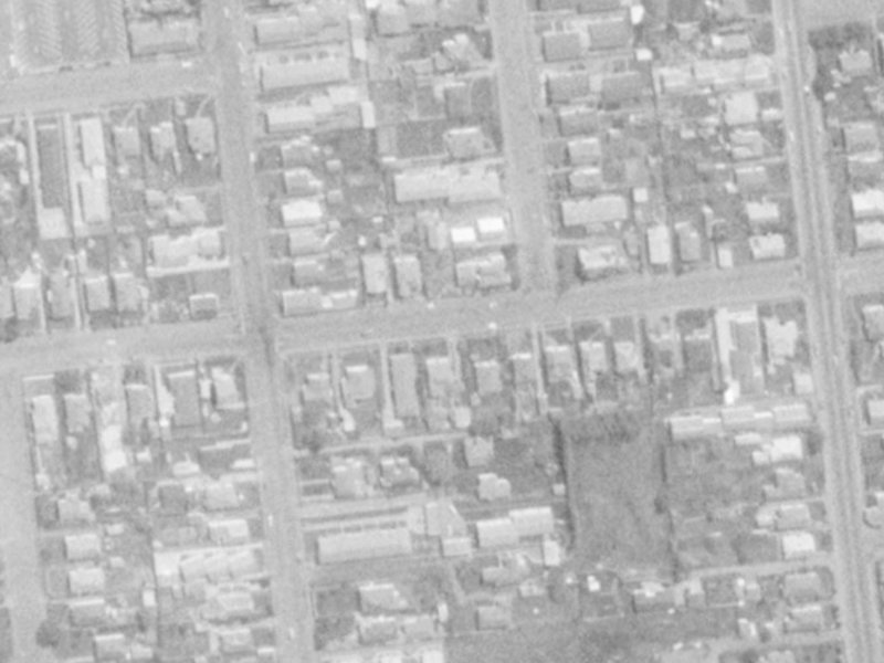 43 Peverel Street from the air, 1975-1979