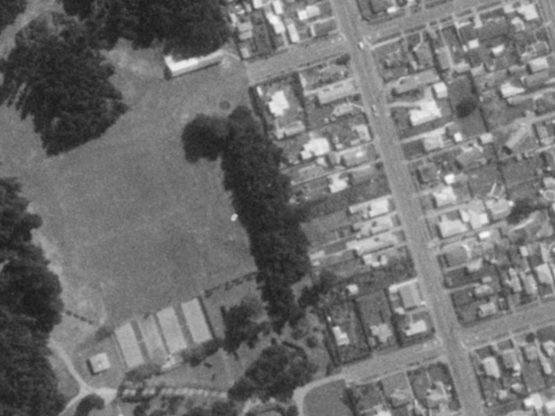 296 Estuary Road from the air, 1975-1979
