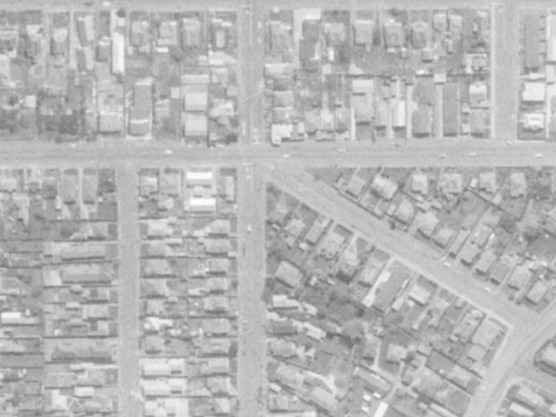 2/100 England Street from the air, 1975-1979