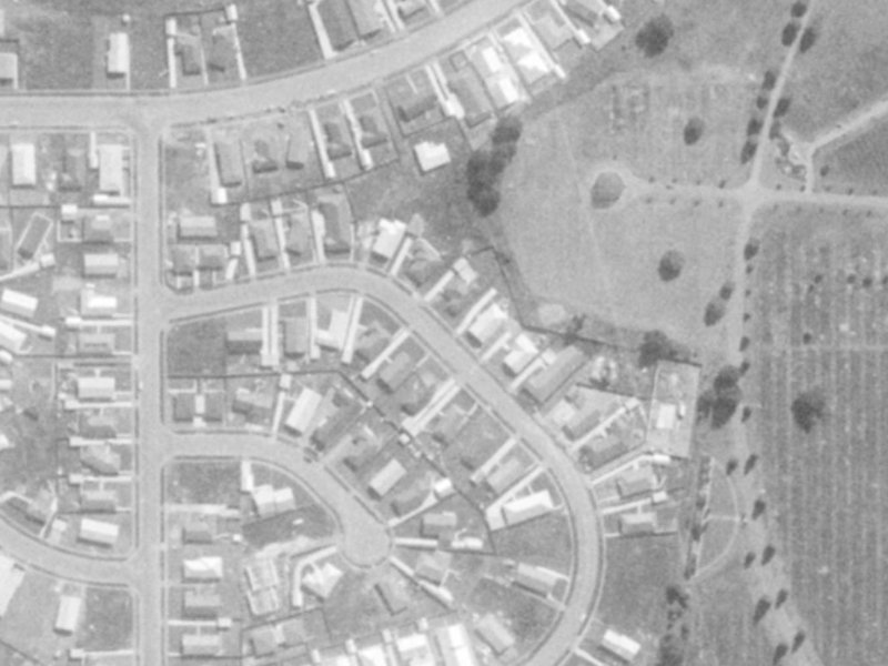 35-37 Kawau Crescent from the air, 1975-1979