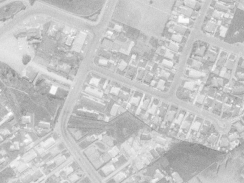 6 Carbine Place from the air, 1975-1979