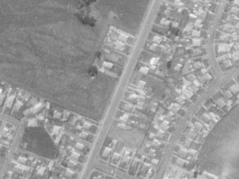 76D 76D from the air, 1975-1979