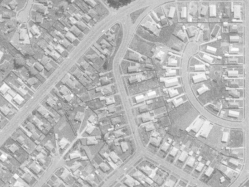 43-59 McGregors Road from the air, 1975-1979