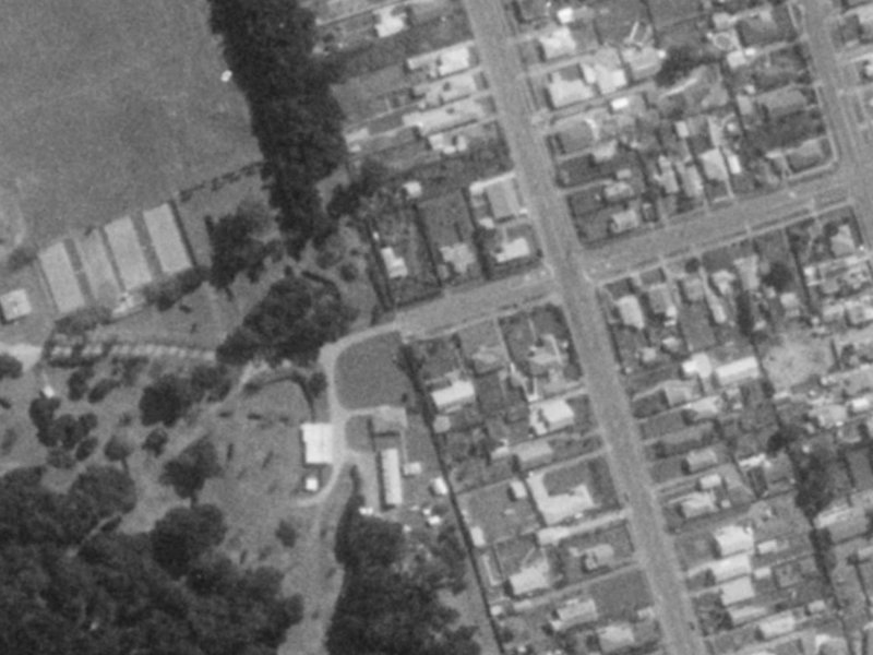 348 Estuary Road from the air, 1975-1979