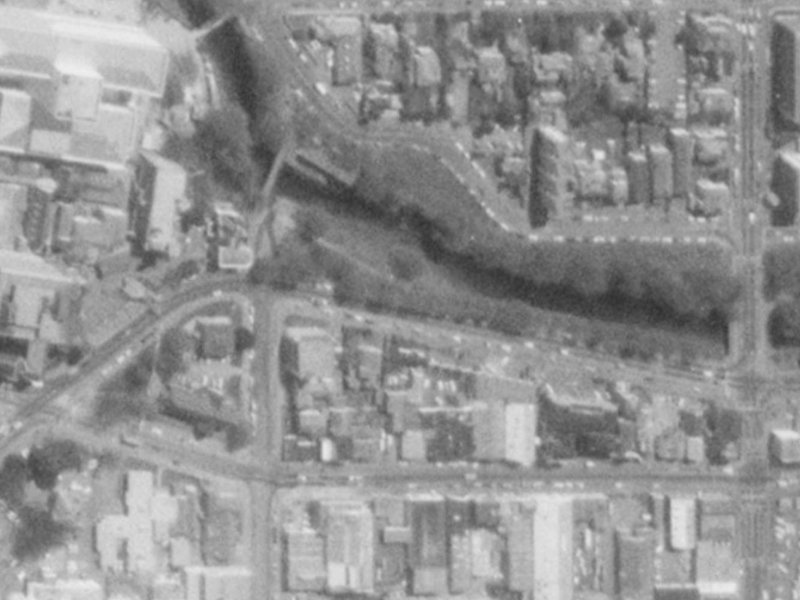 12 Oxford Terrace from the air, 1975-1979