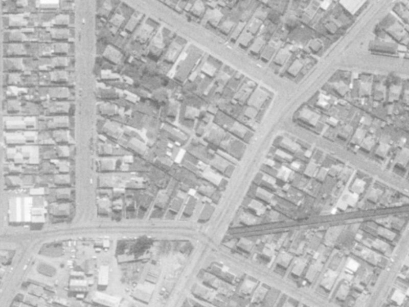 137 Olliviers Road from the air, 1975-1979