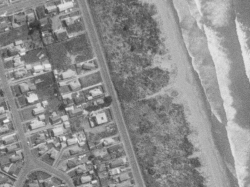 508–510 Marine Parade from the air, 1975-1979