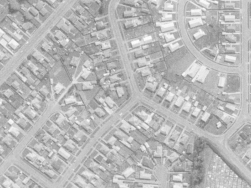 43 McGregors Road from the air, 1975-1979
