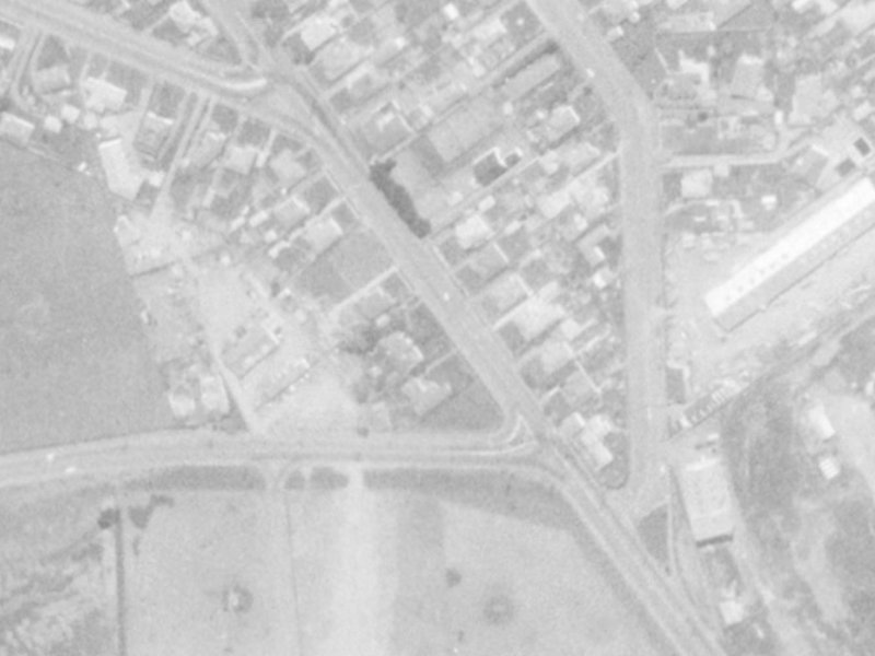 67 Racecourse Road from the air, 1975-1979