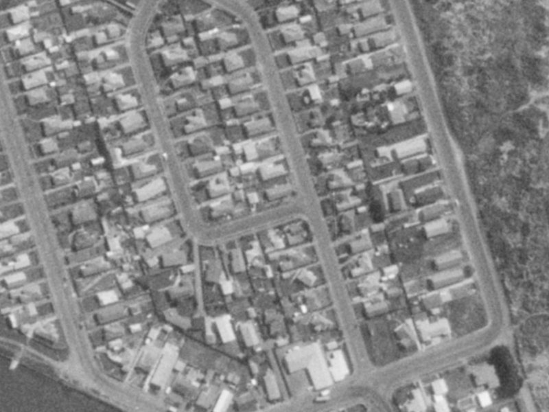 27 Malta Crescent from the air, 1975-1979