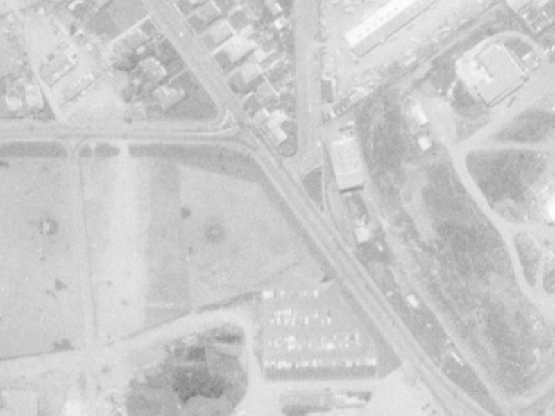 35 Racecourse Road from the air, 1975-1979
