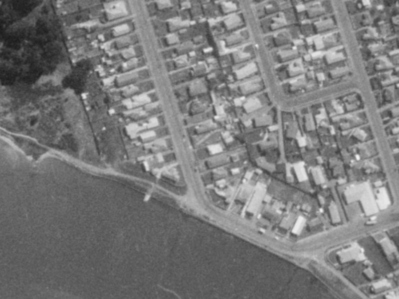 405 Estuary Road from the air, 1975-1979