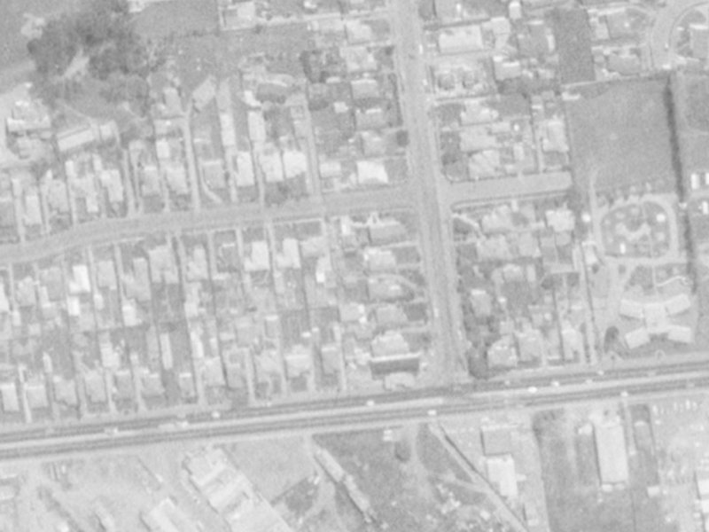 92 Middleton Road from the air, 1975-1979