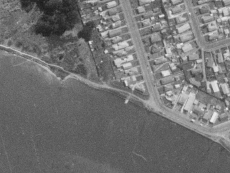 400 Estuary Road from the air, 1975-1979