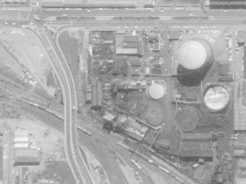 29 Iversen Terrace from the air, 1975-1979