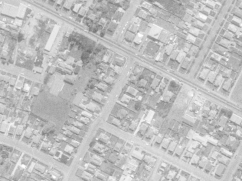 121-125 Osborne Street from the air, 1975-1979