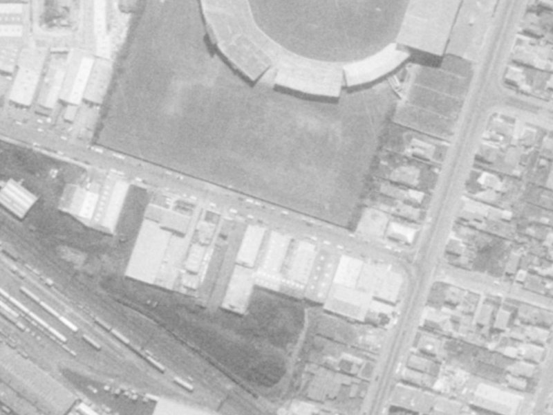 15–17 Lismore Street from the air, 1975-1979