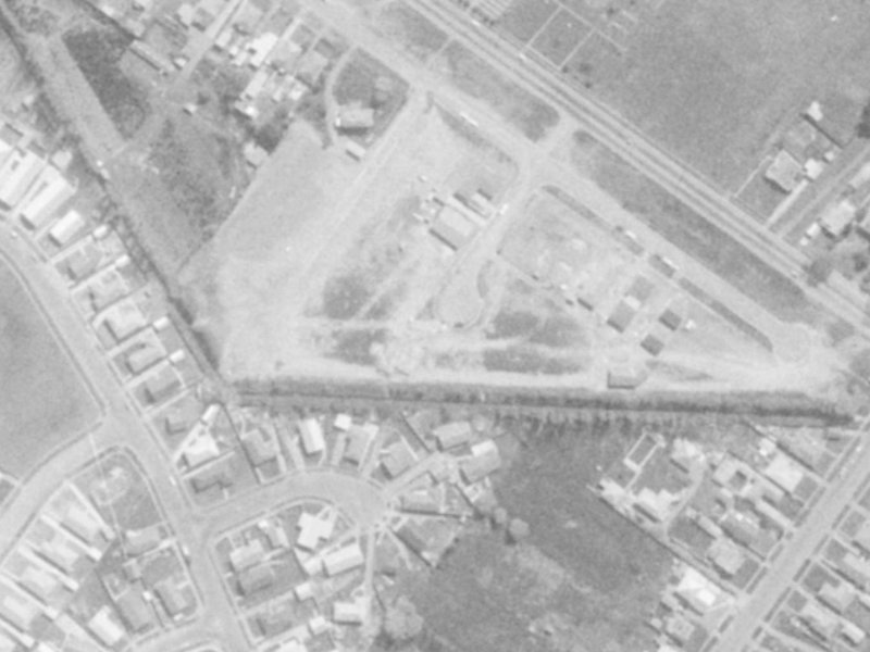 19 Wanstead Place from the air, 1975-1979